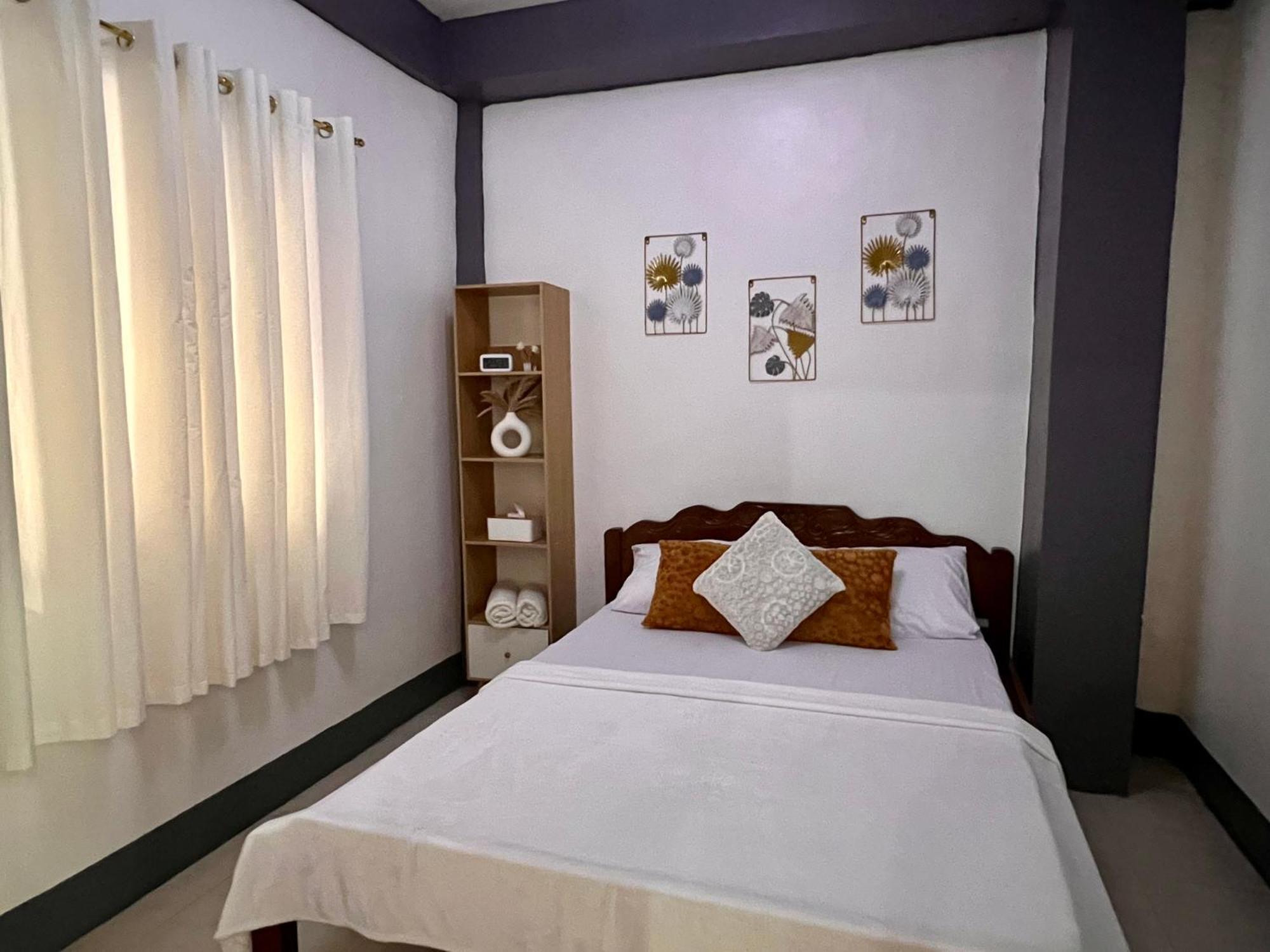 Eighty8 Tourist Inn Coron Eksteriør bilde